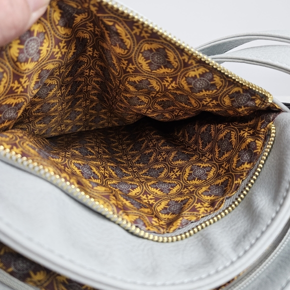 Alyssa light blue gray triple zip pockets crossbody bag - Picture 14 of 16